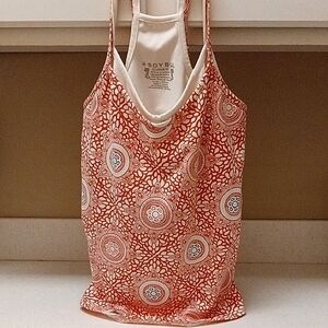 Soybu Lotus Fit Coral and White Tank Top